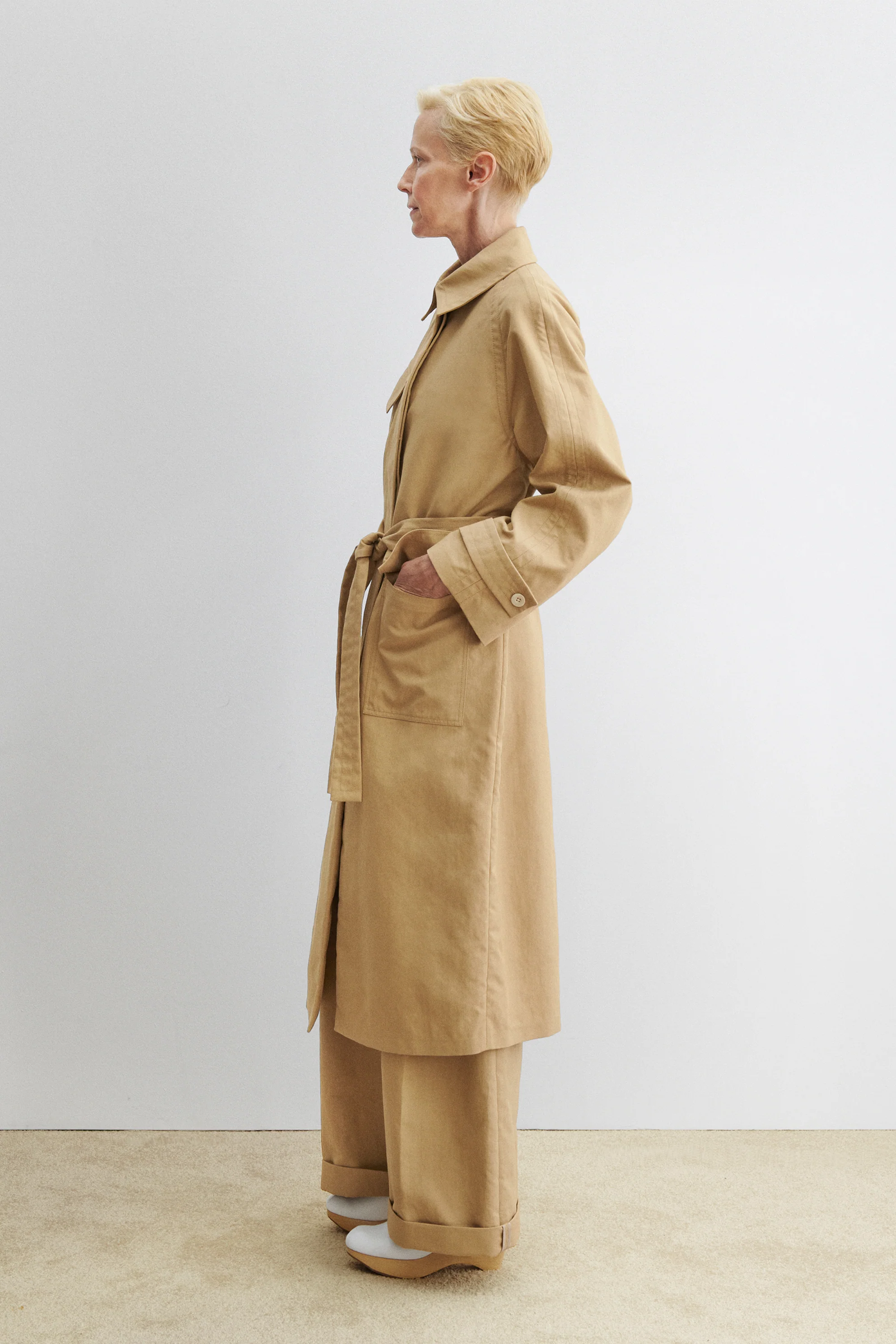 Alves Trench - Image 6