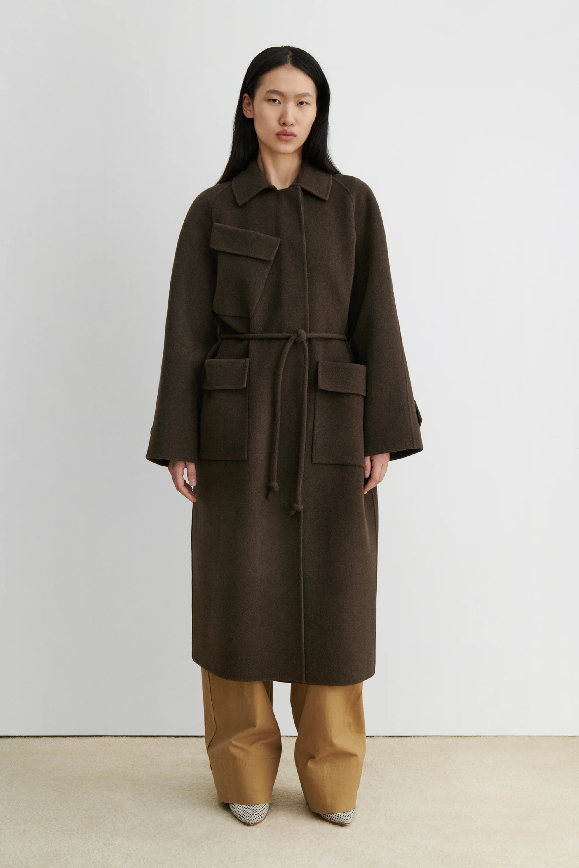 Alves Trench - Image 11