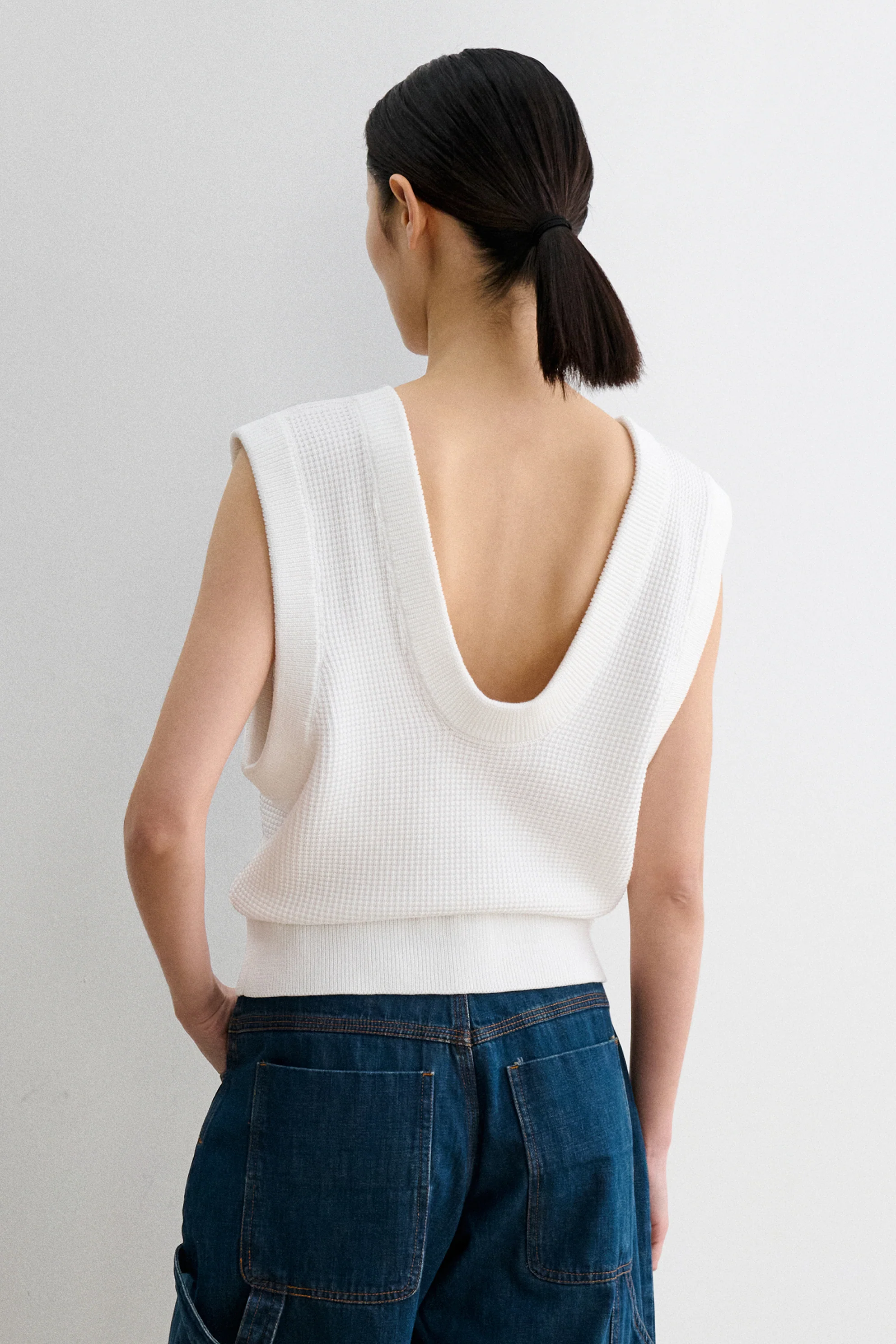 Edie Vest - Image 4
