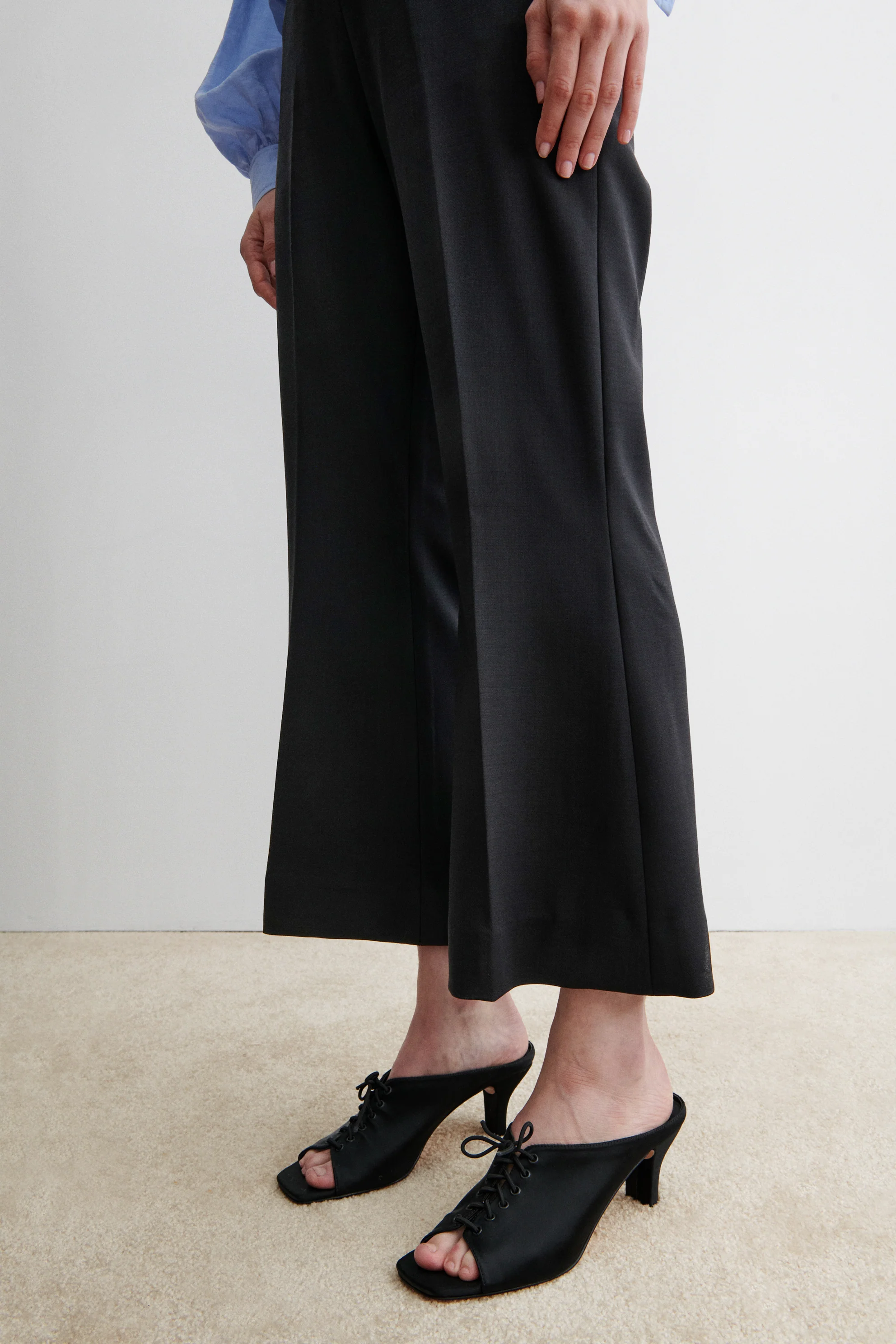 Fira Heel - Image 3