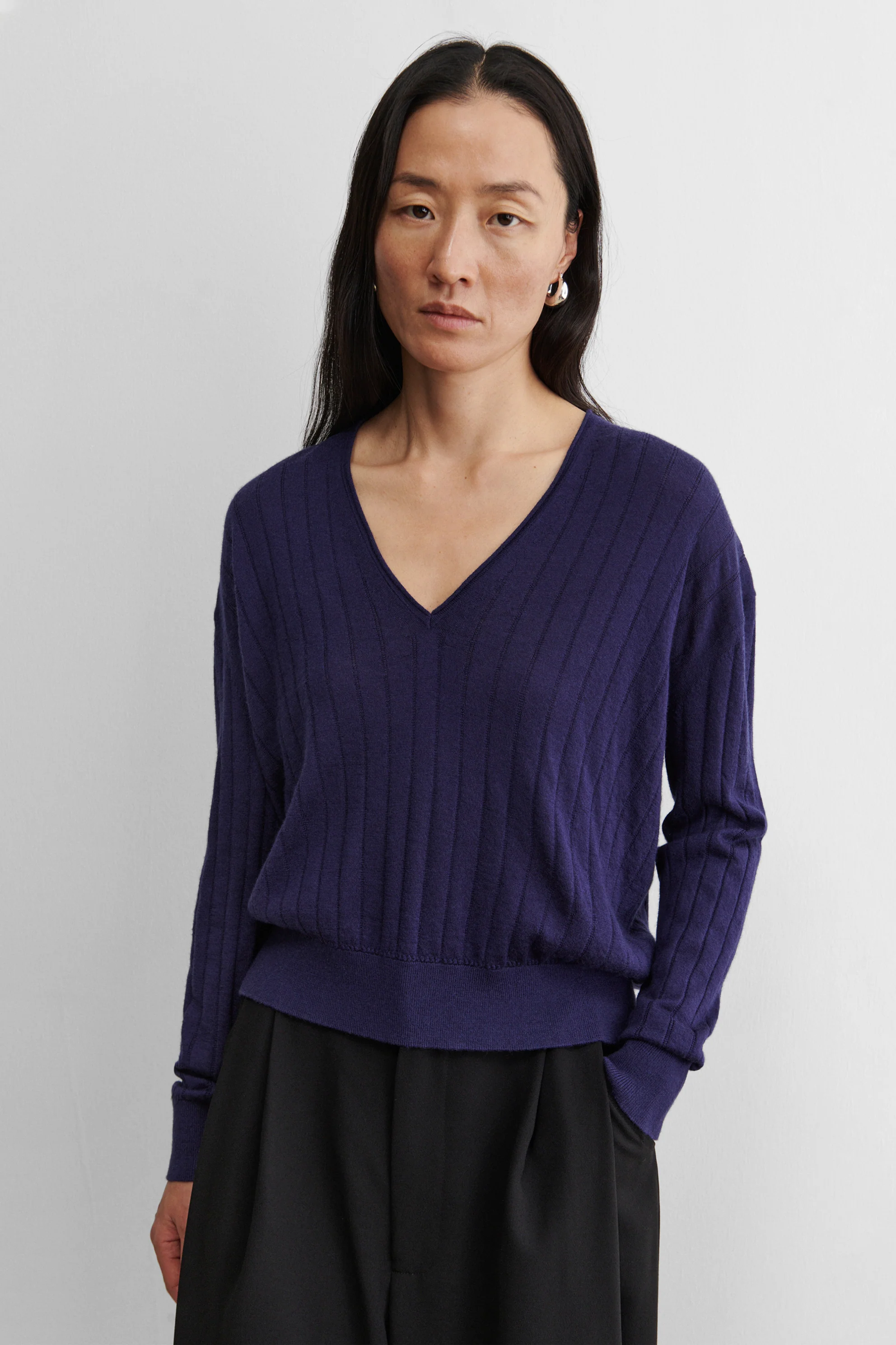 Marion V-Neck - Image 24