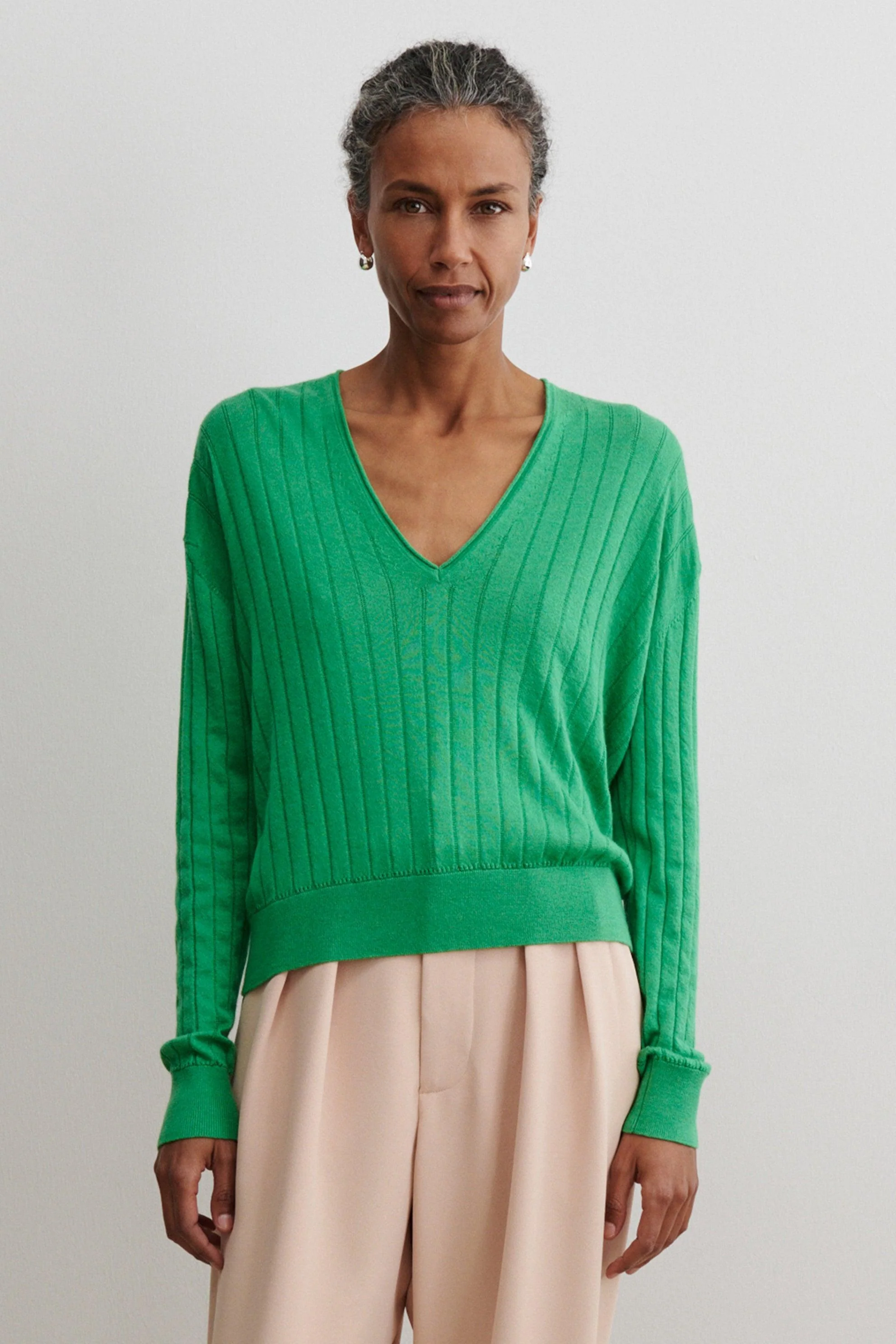 Marion V-Neck - Image 28