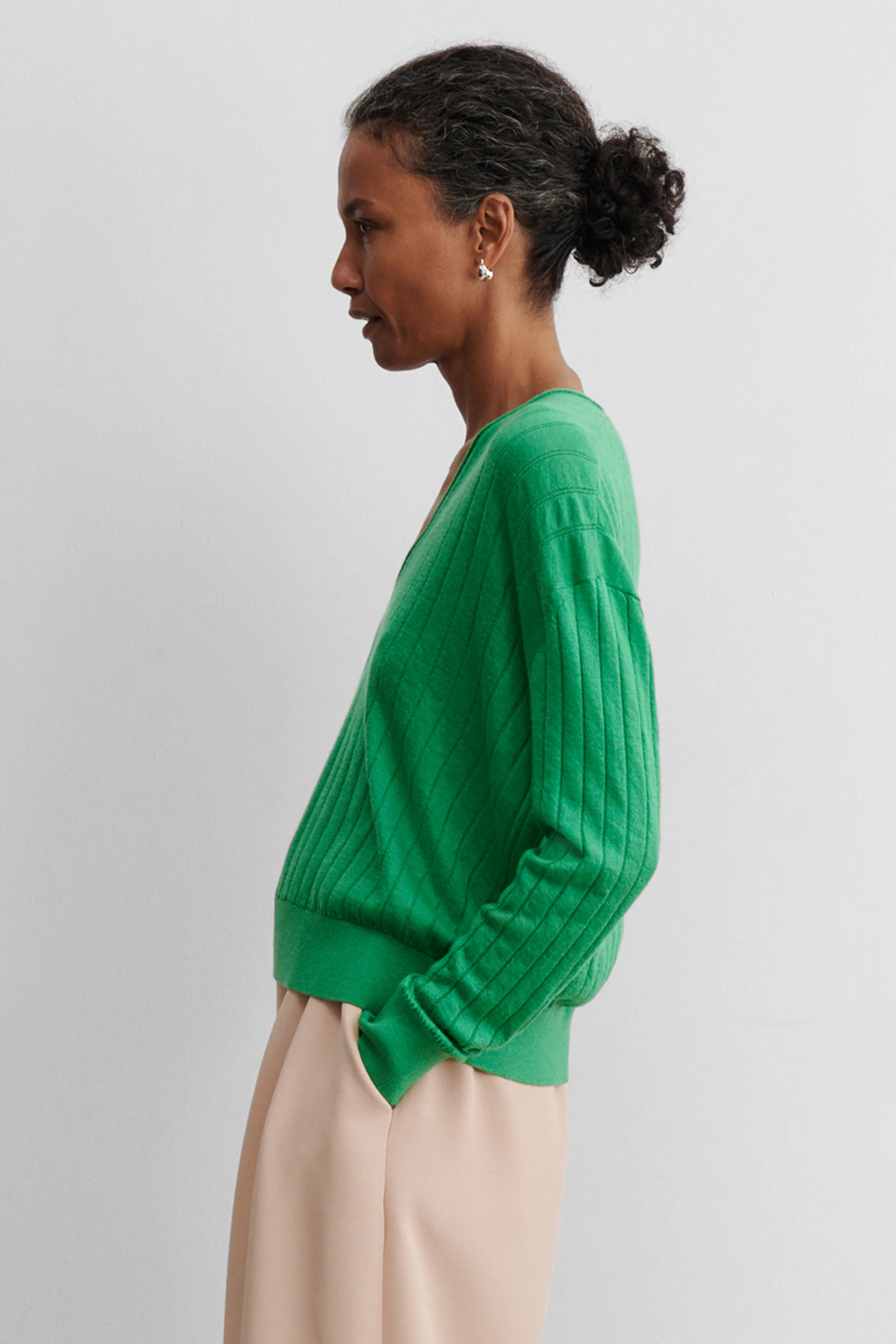Marion V-Neck - Image 29