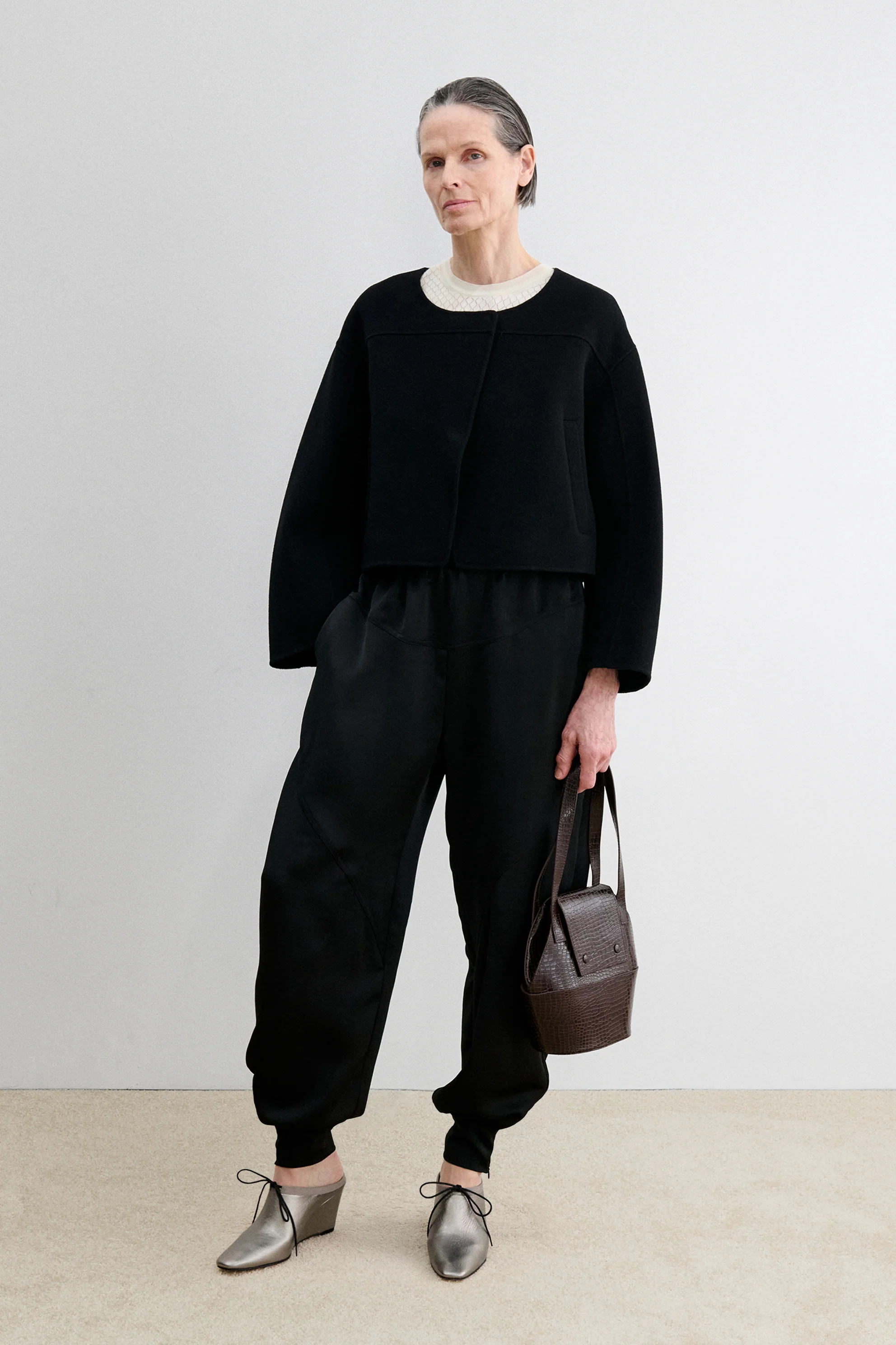 Ori Bucket Bag - Image 3