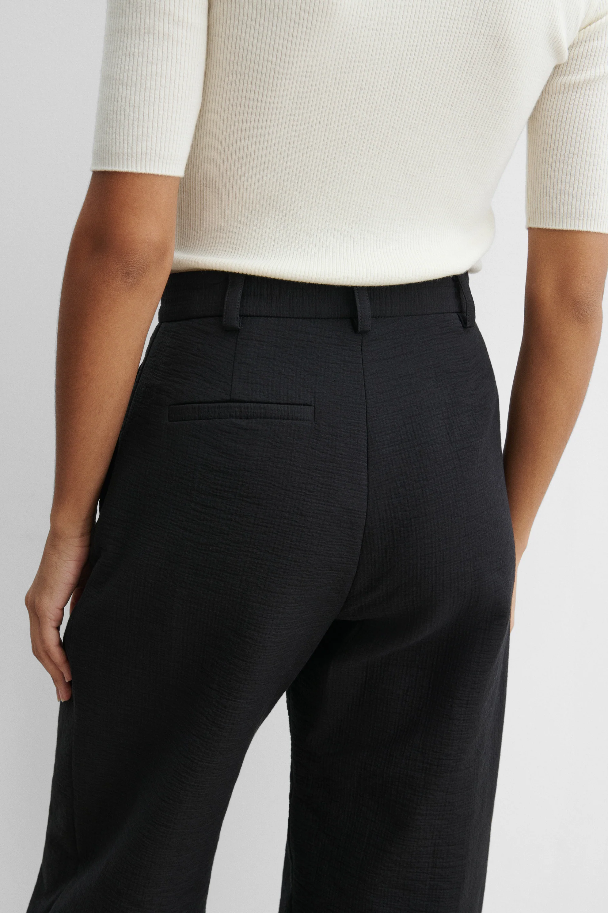Robi Pant - Image 6