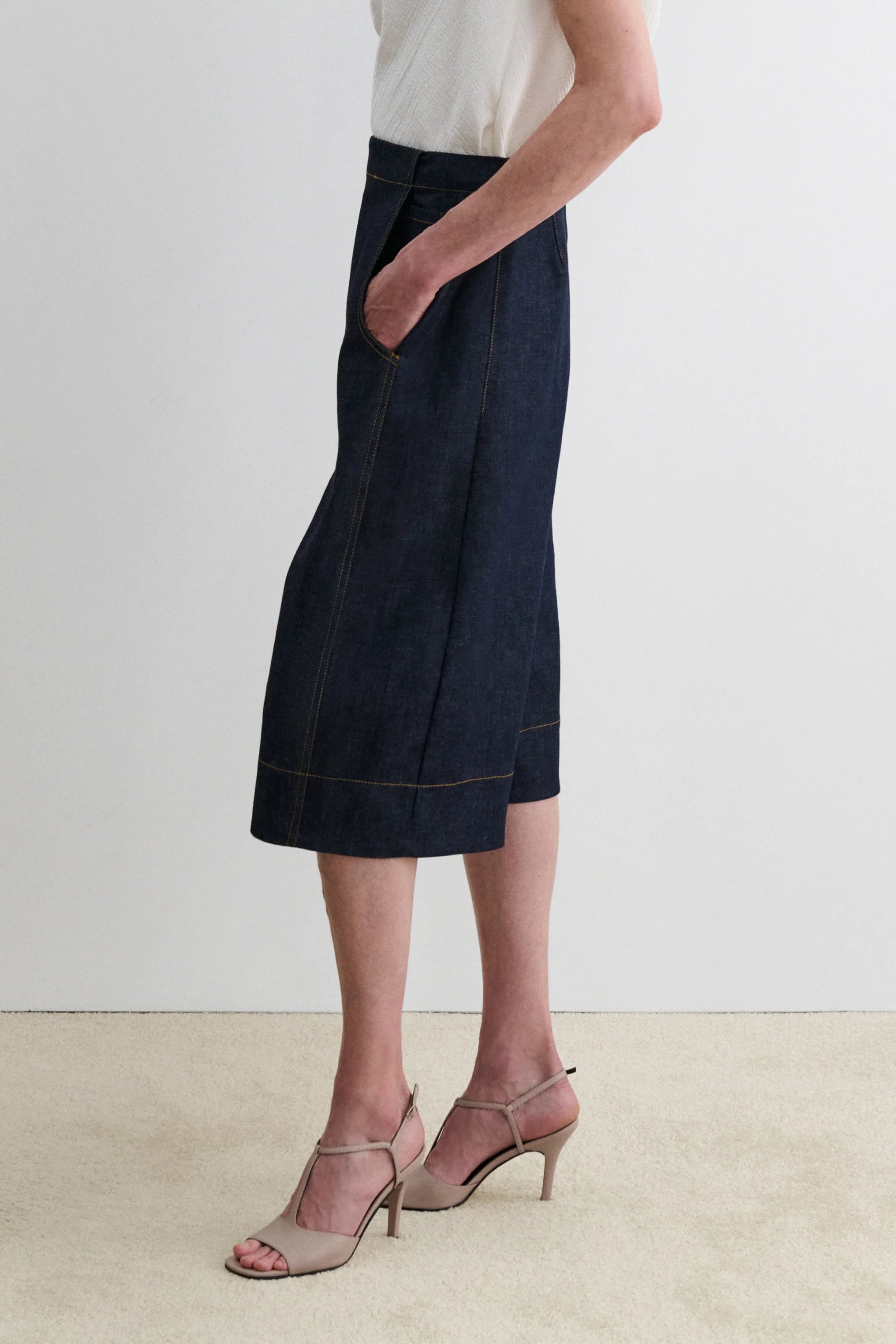 Tany Short - Image 4