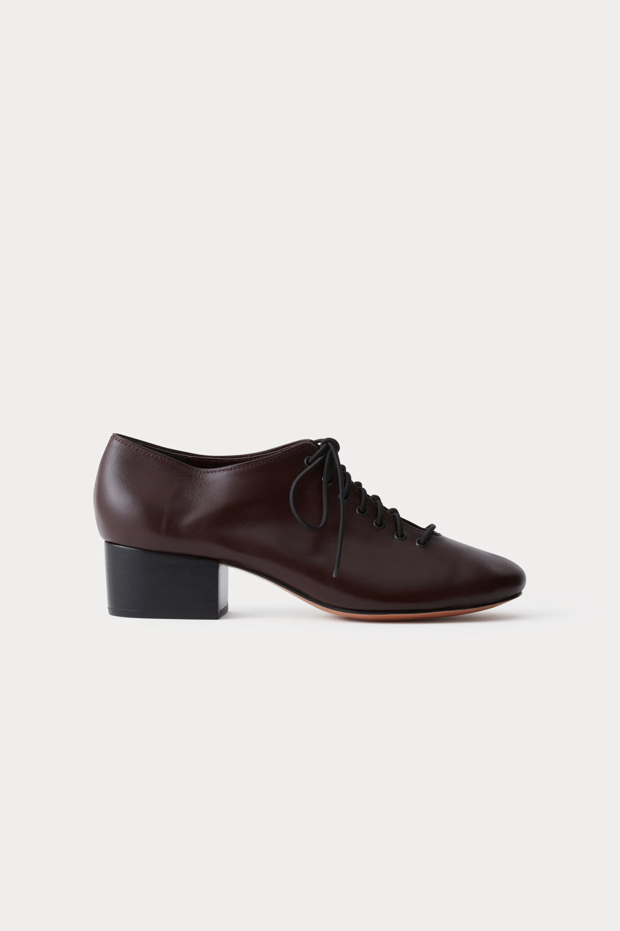 Tilla Flat